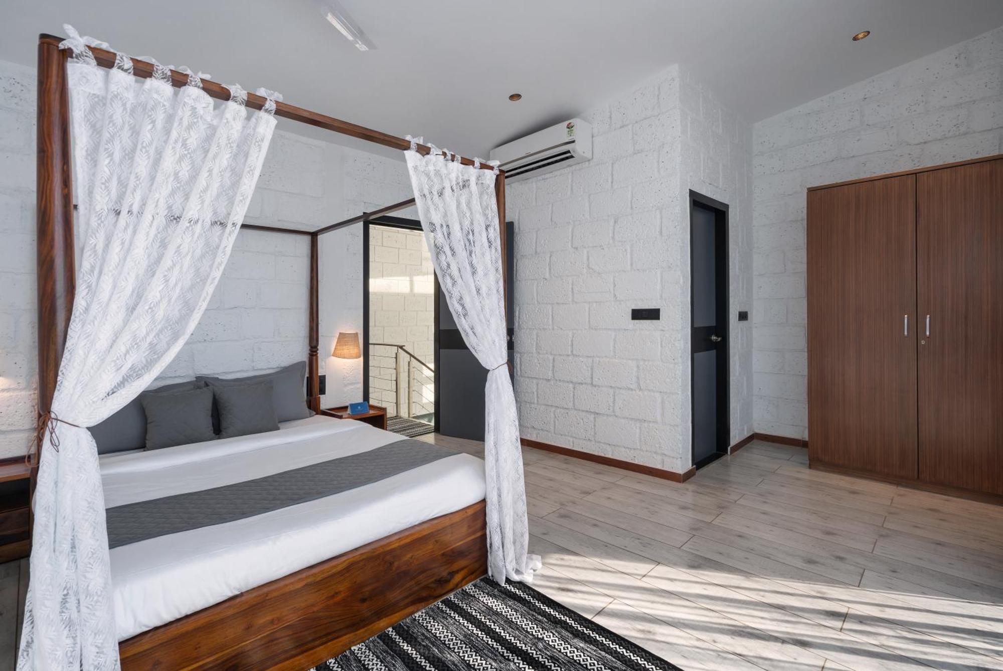Saffronstays Calvin - 3 Bedroom Pool Villa In לונבלה מראה חיצוני תמונה