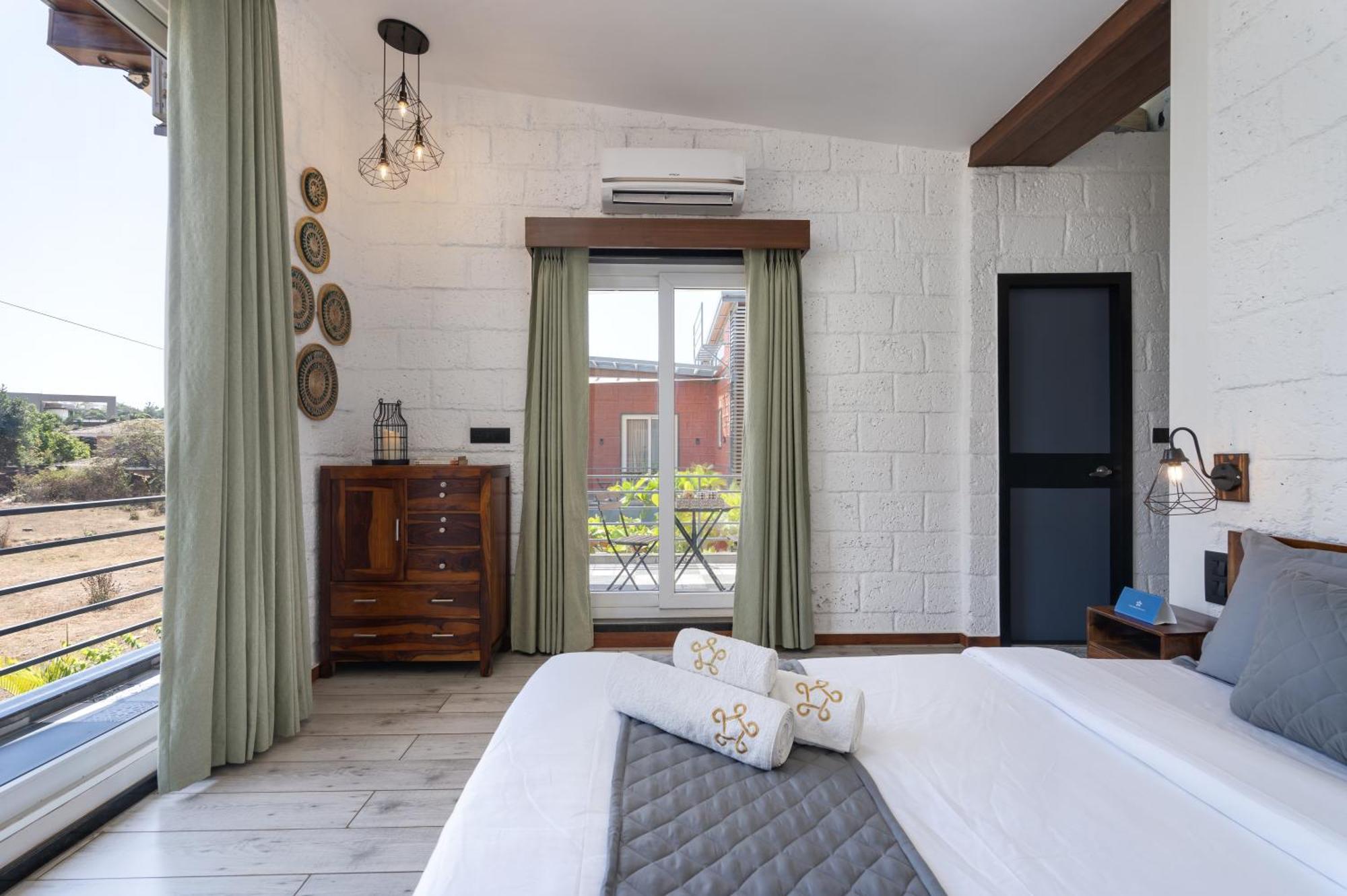 Saffronstays Calvin - 3 Bedroom Pool Villa In לונבלה מראה חיצוני תמונה