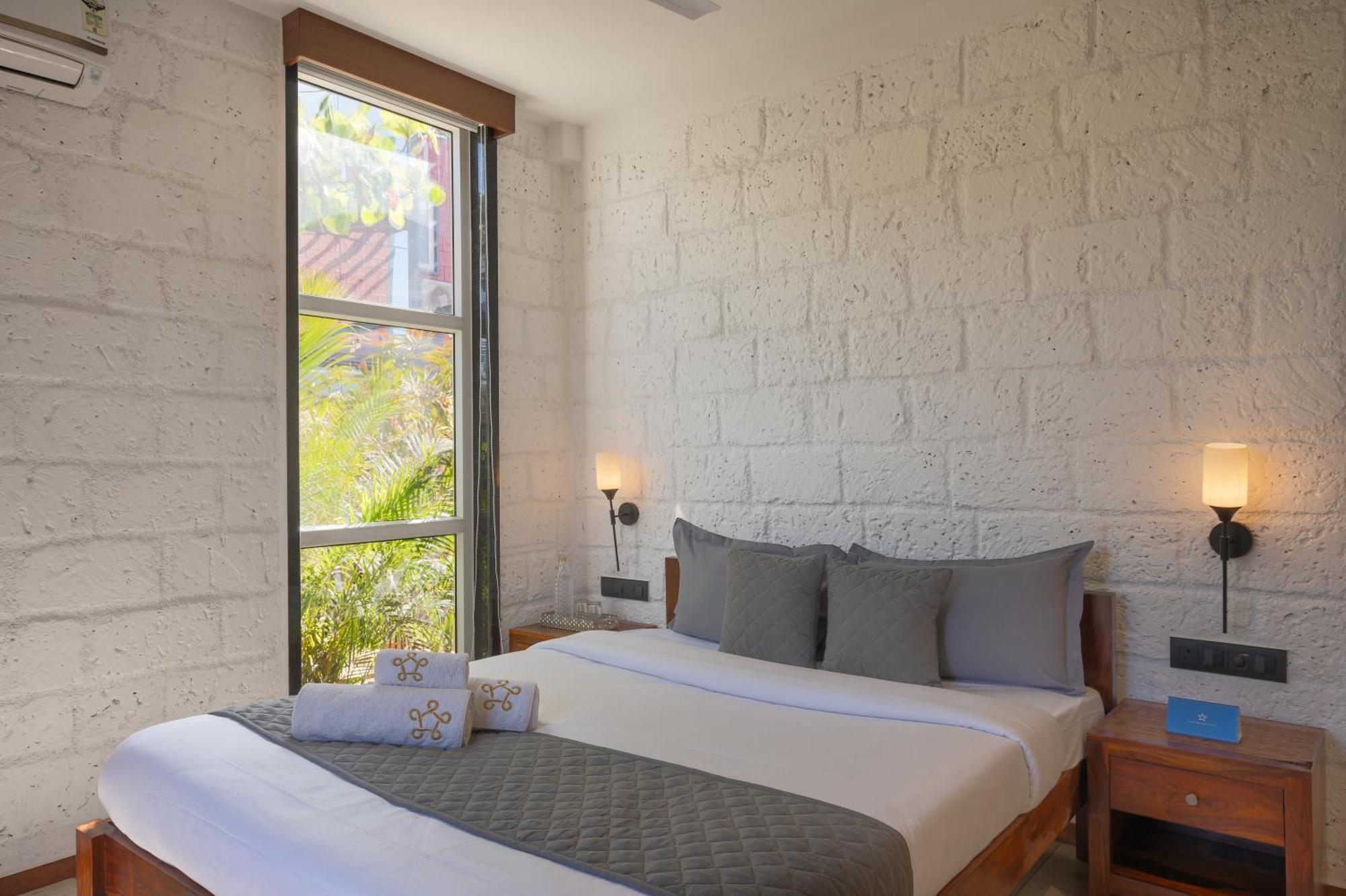Saffronstays Calvin - 3 Bedroom Pool Villa In לונבלה מראה חיצוני תמונה